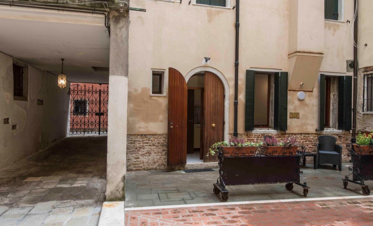 Corte Sconta Ca'Maurizio Venice Luaran gambar